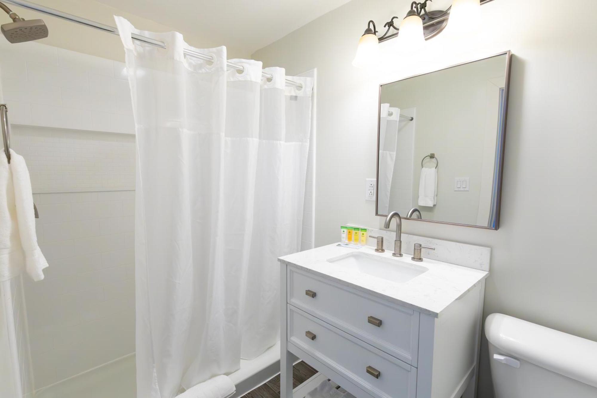 Anchor Bay Inn And Suites Sandusky megye Kültér fotó